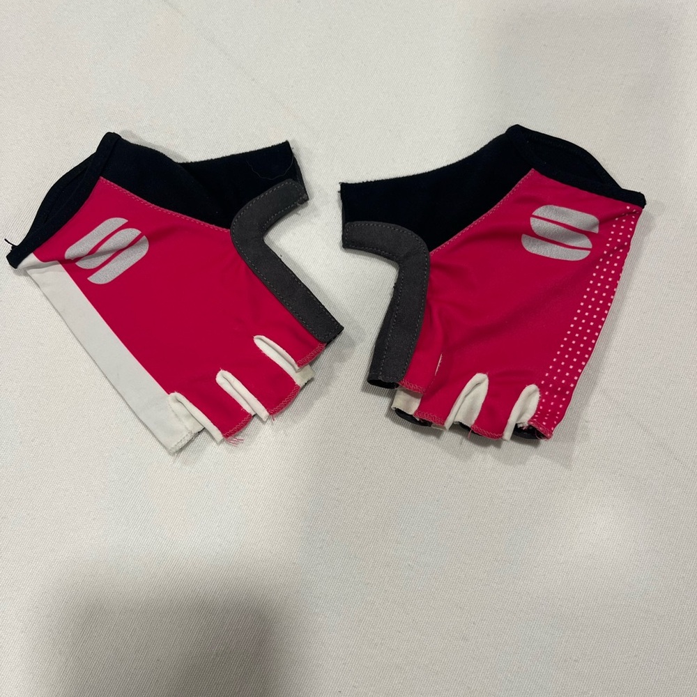 Sportful Pink and Black Cycling Gloves